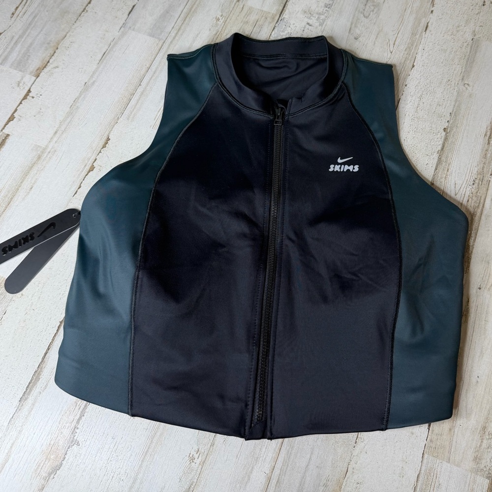 Nike Skims Zip Up Bra